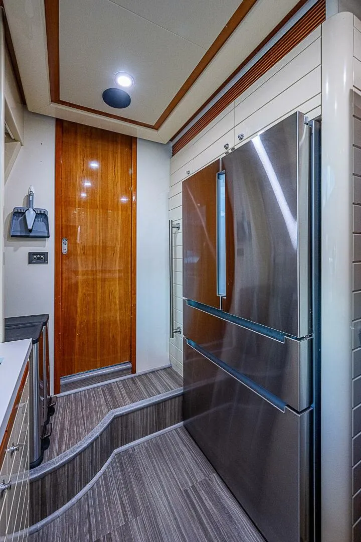 Slide: The Image of Ferretti 830 2006 - 5123145