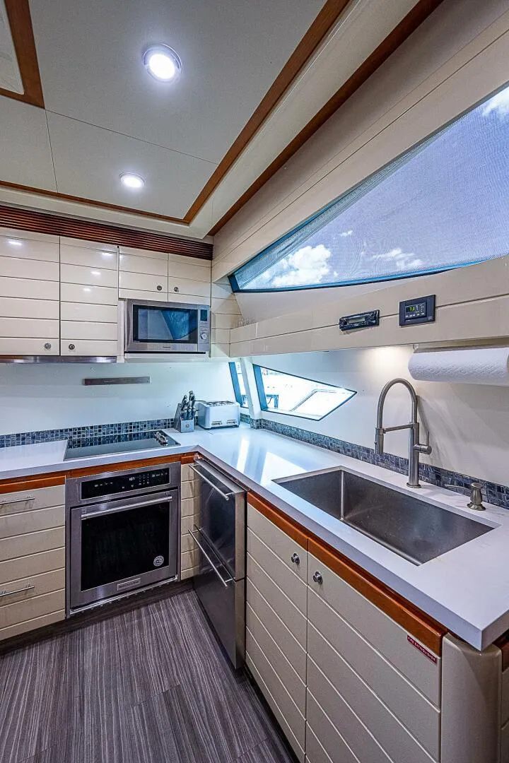 Slide: The Image of Ferretti 830 2006 - 5123153