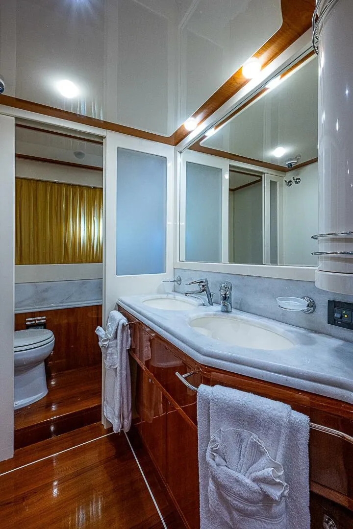 Slide: The Image of Ferretti 830 2006 - 5123228