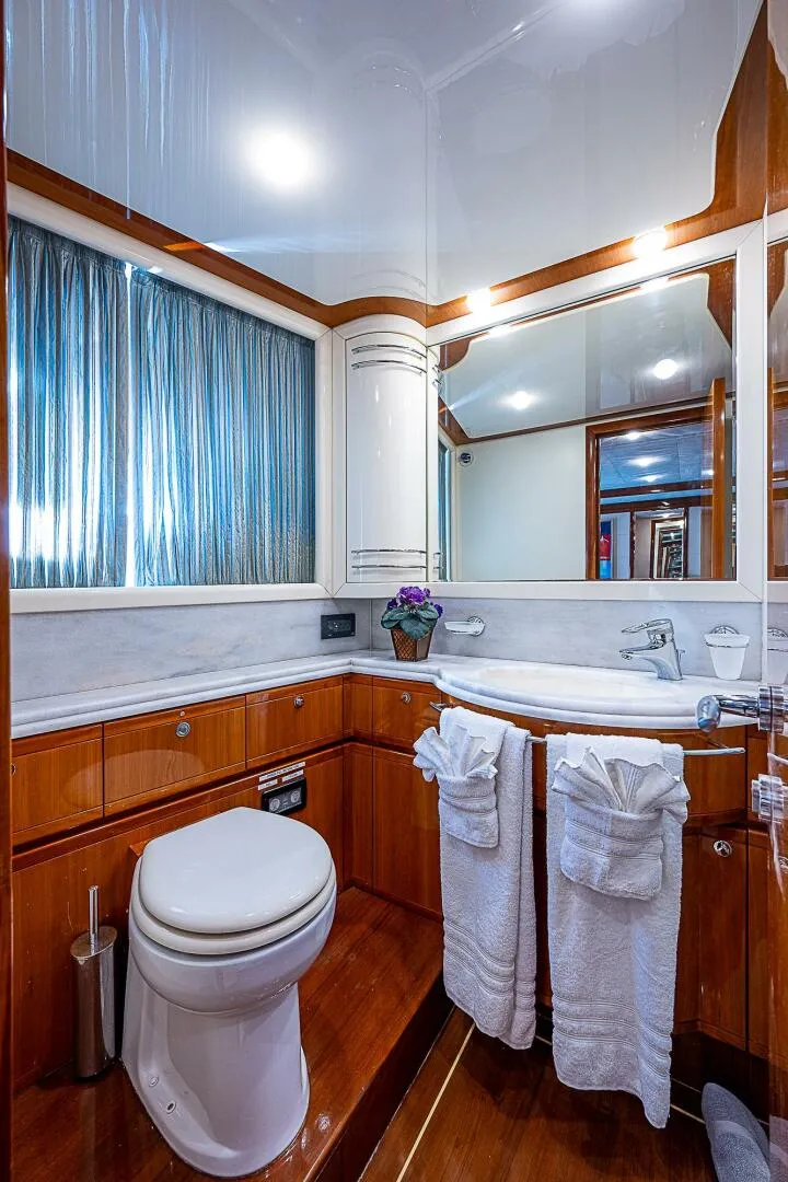 Slide: The Image of Ferretti 830 2006 - 5123264