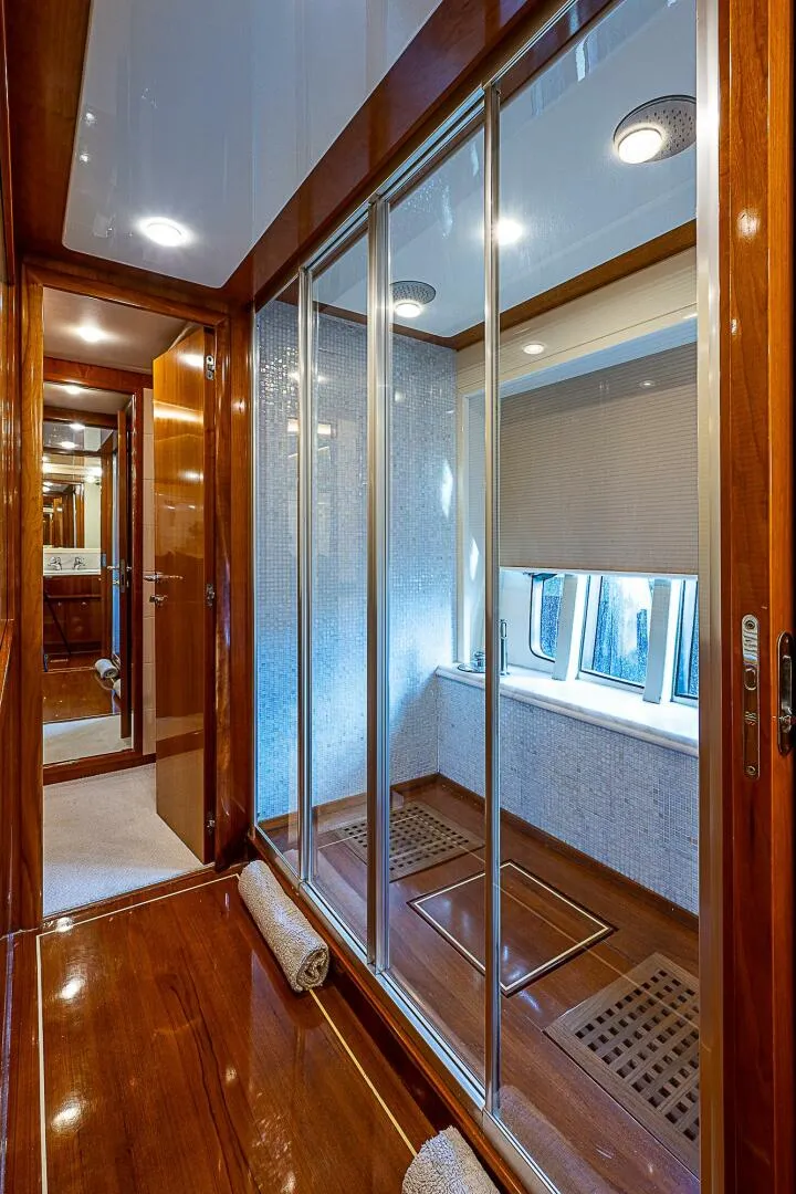 Slide: The Image of Ferretti Yachts 830 2006 - 5123300