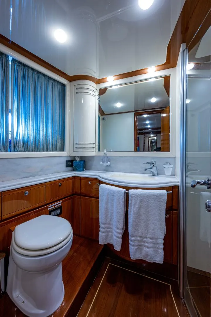 Slide: The Image of Ferretti Yachts 830 2006 - 5123329