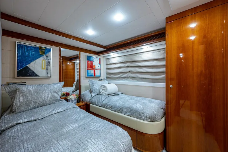 Slide: The Image of Ferretti Yachts 830 2006 - 5123350