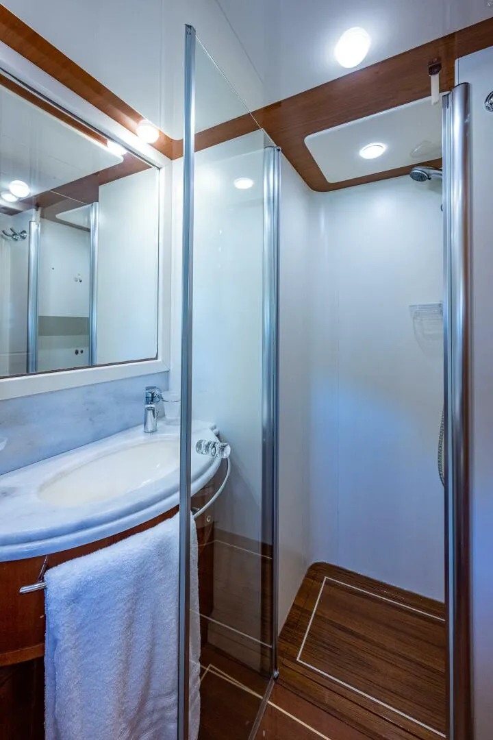 Slide: The Image of Ferretti Yachts 830 2006 - 5123355