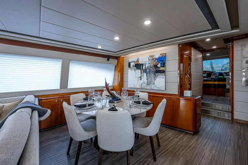 Slide: The Image of Ferretti Yachts 830 2006 - 5123123