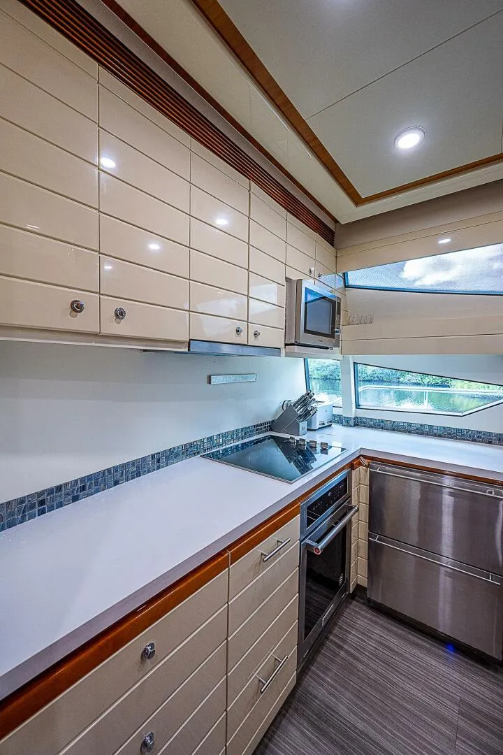 Slide: The Image of Ferretti Yachts 830 2006 - 5123140