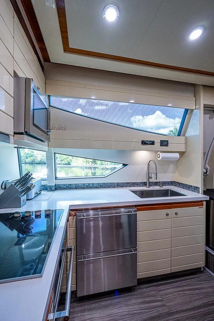 Slide: The Image of Ferretti Yachts 830 2006 - 5123157