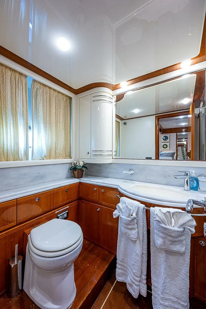 Slide: The Image of Ferretti Yachts 830 2006 - 5123273