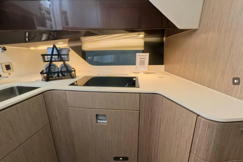 Slide: The Image of Fjord 41 XP 2024 - 5274426