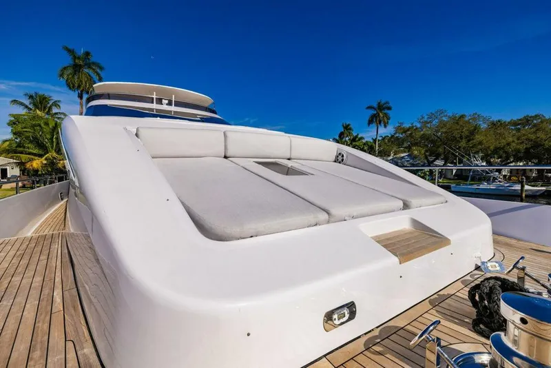 Slide: The Image of Mengi Yay 115 MY 2011 - 5111578