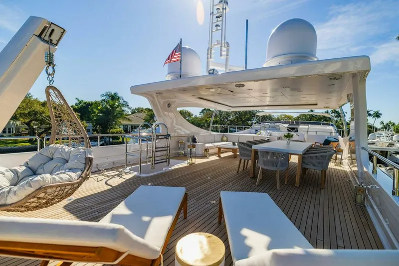 Slide: The Image of Mengi Yay 115 MY 2011 - 5111580