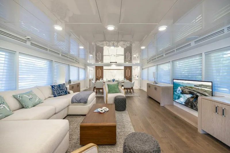 Slide: The Image of Mengi Yay 115 MY 2011 - 5111592