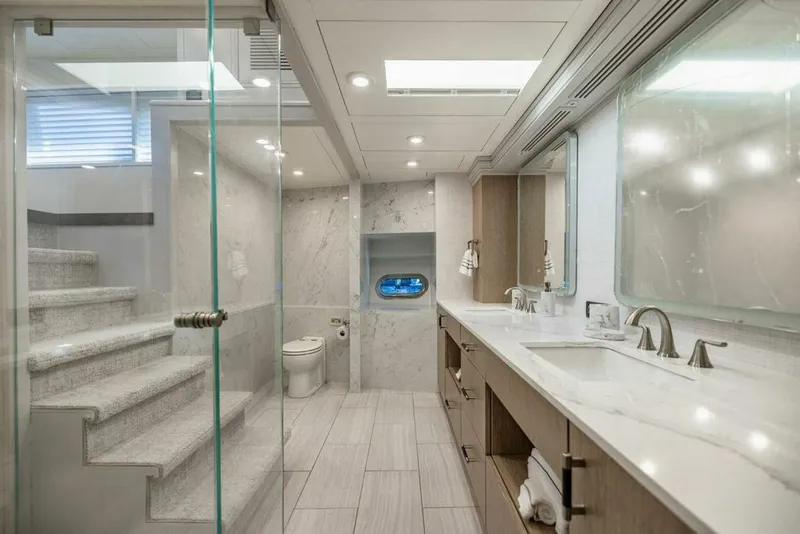 Slide: The Image of Mengi Yay 115 MY 2011 - 5111606