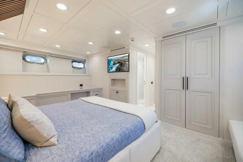 Slide: The Image of Mengi Yay 115 MY 2011 - 5111614