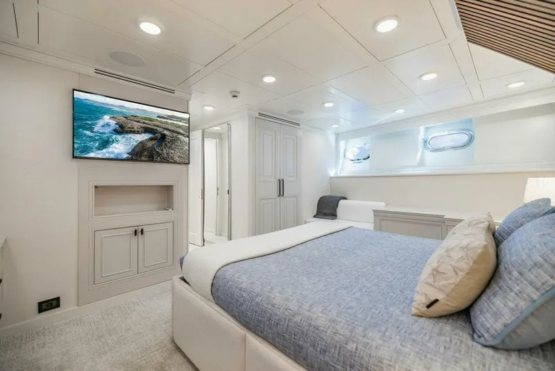 Slide: The Image of Mengi Yay 115 MY 2011 - 5111615