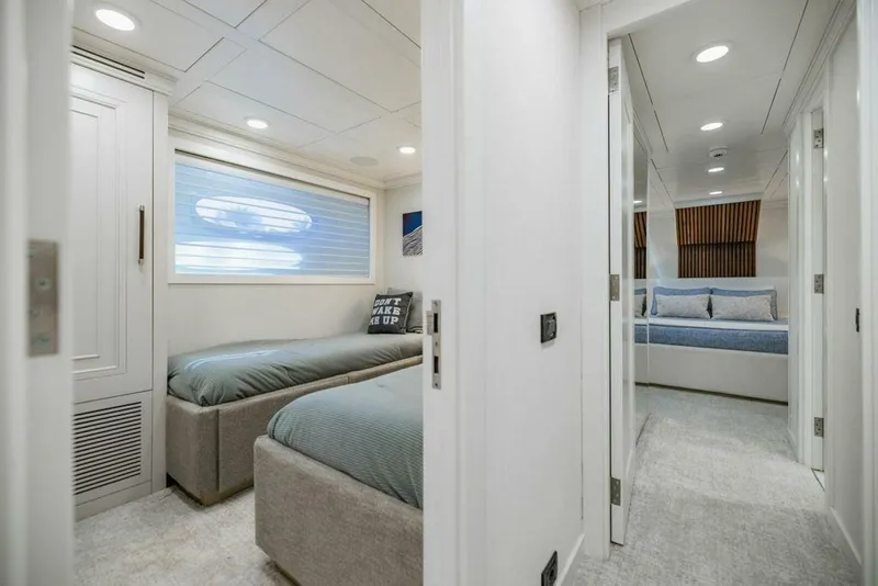 Slide: The Image of Mengi Yay 115 MY 2011 - 5111621