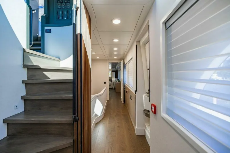 Slide: The Image of Mengi Yay 115 MY 2011 - 5111625