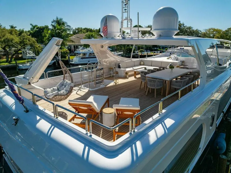 Slide: The Image of Mengi Yay 115 MY 2011 - 5111568