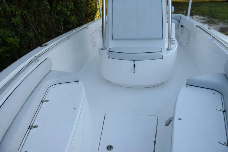 Slide: The Image of Forward Console Seat - 5107811