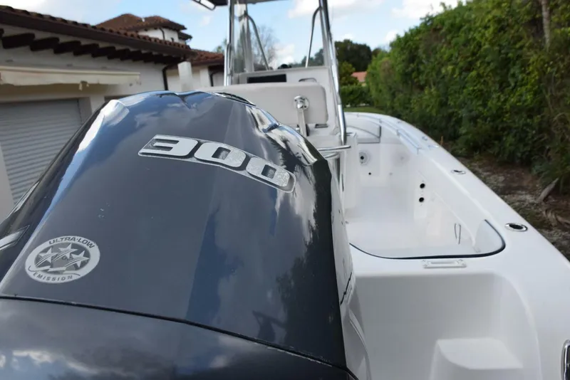 Slide: The Image of 300hp Yamaha 4-Stroke, Fully Serviced - 5107813