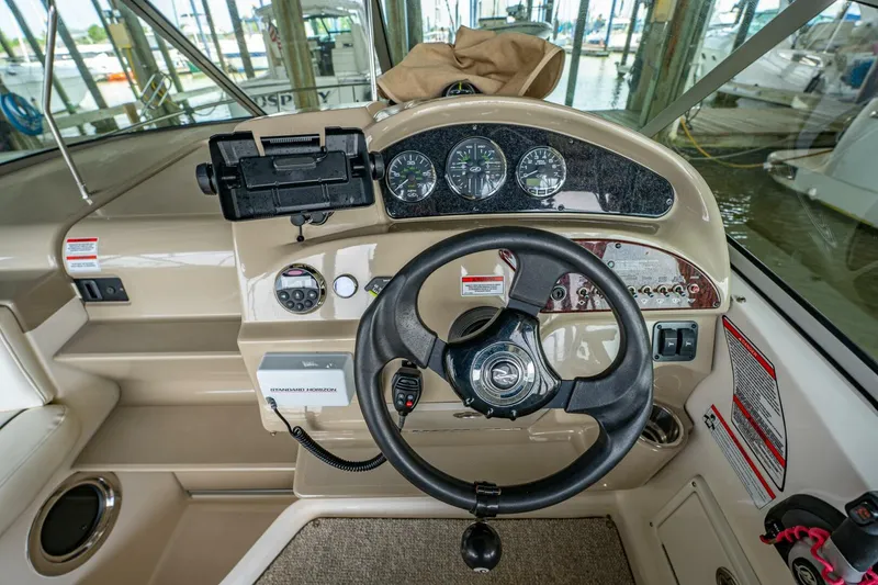 Slide: The Image of Sea Ray 240 Sundancer 2008 - 5120725