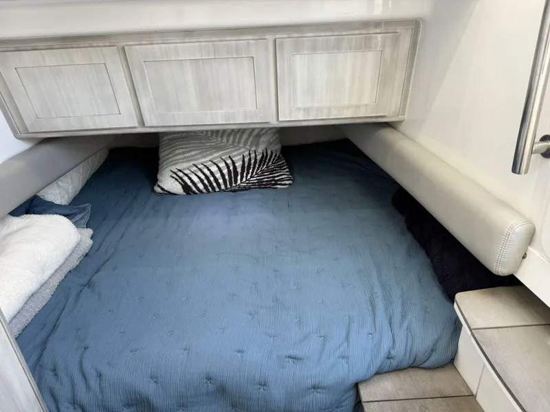 Slide: The Image of Berth   - 5130449