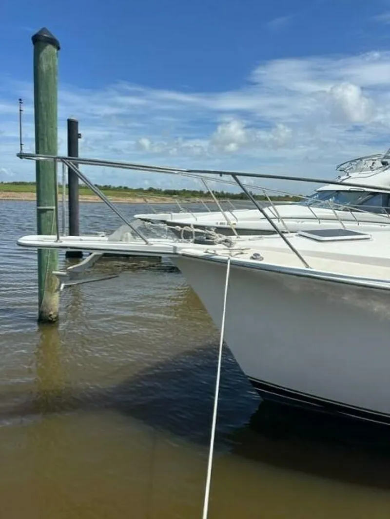 Slide: The Image of Ocean Yachts 38 Super Sport 1985 - 5109138