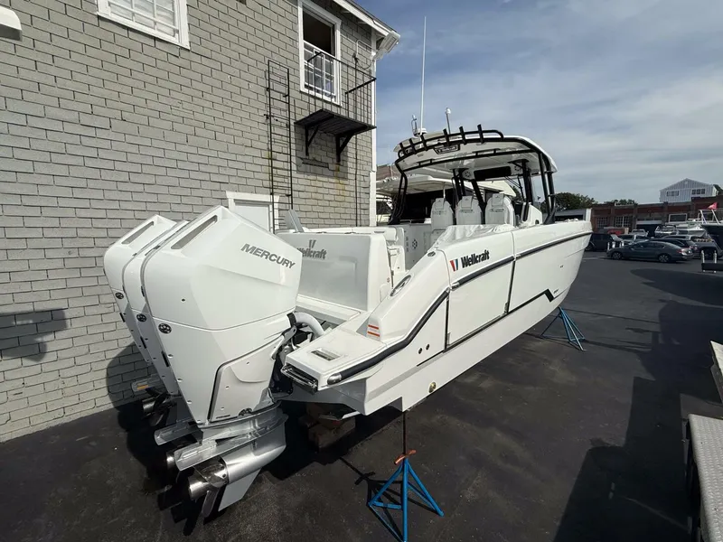 Slide: The Image of Wellcraft 38 T-Top 2026 - 5603176