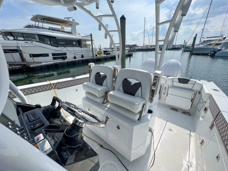 Slide: The Image of Wellcraft 302 2024 - 5109288