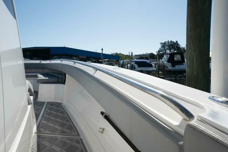 Slide: The Image of BlackWater 43 Sportfish 2020 - 5152084