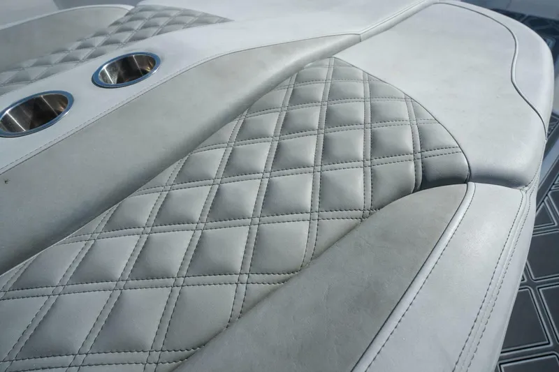 Slide: The Image of BlackWater 43 Sportfish 2020 - 5152103