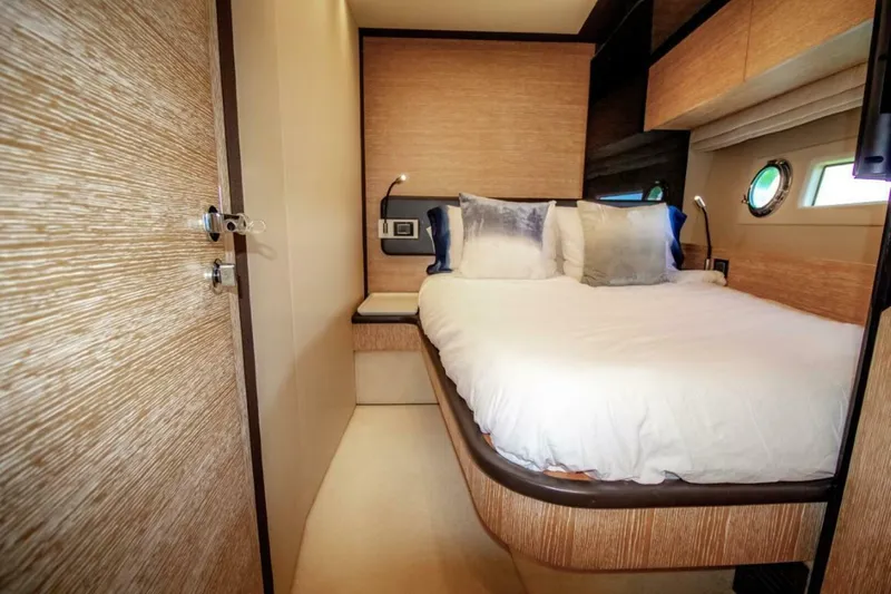 Slide: The Image of Azimut 72 FLY 2016 - 5110992