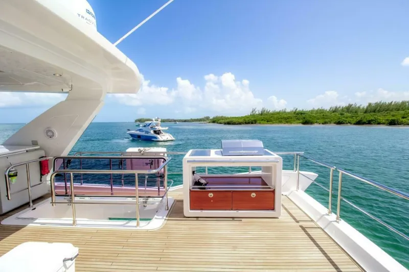 Slide: The Image of Azimut 72 FLY 2016 - 5110994