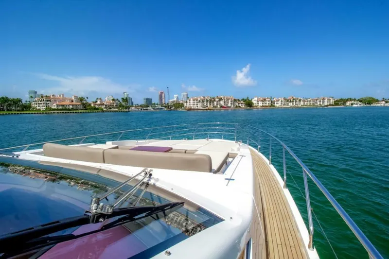 Slide: The Image of Azimut 72 FLY 2016 - 5111002