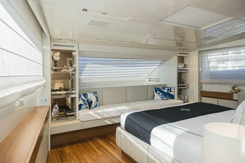 Slide: The Image of Sanlorenzo SL104 - 5112233