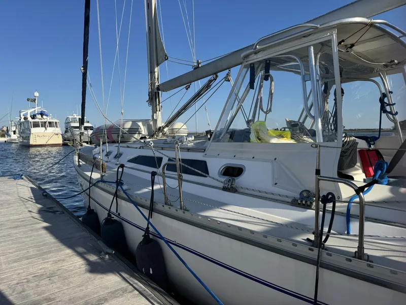 Slide: The Image of Catalina 400 MKII 2001 - 5256820