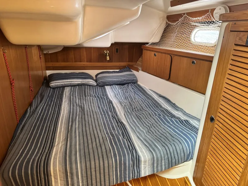 Slide: The Image of Catalina 400 MKII 2001 - 5488062