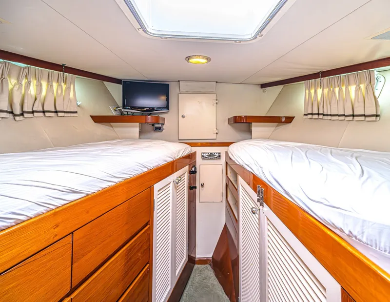 Slide: The Image of Burger 91 1983 - 6009073