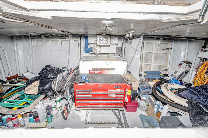 Slide: The Image of Burger 91 1983 - 6009094