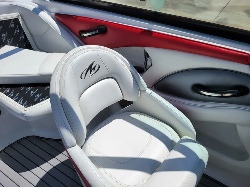 Slide: The Image of Monterey 224FSX 2015 - 5114281