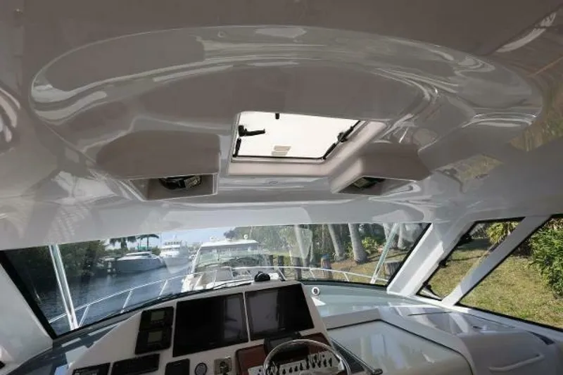 Slide: The Image of Hatteras 45 Express Sportfish 2018 - 5117071