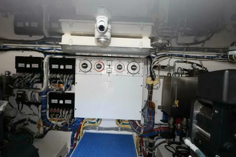 Slide: The Image of Hatteras 45 Express Sportfish 2018 - 5117083