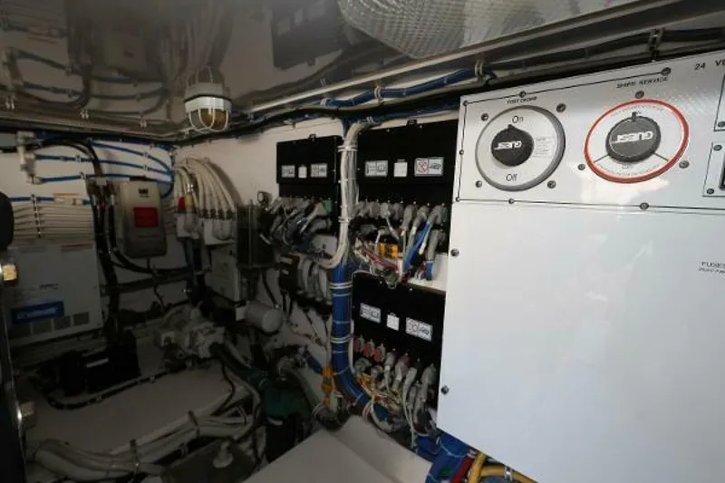 Slide: The Image of Hatteras 45 Express Sportfish 2018 - 5117084