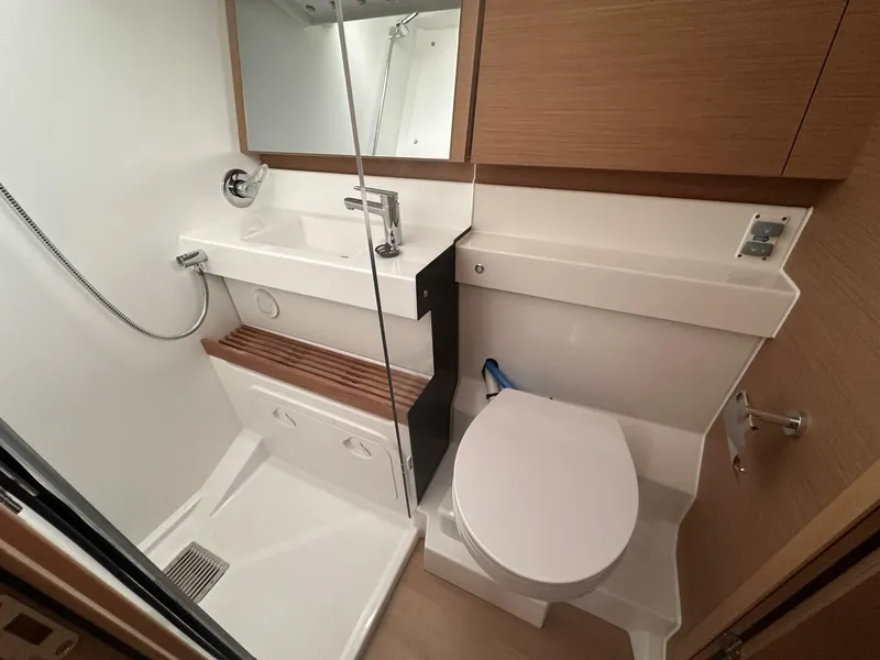 Slide: The Image of Jeanneau Sun Odyssey 440 2025 - 5726109