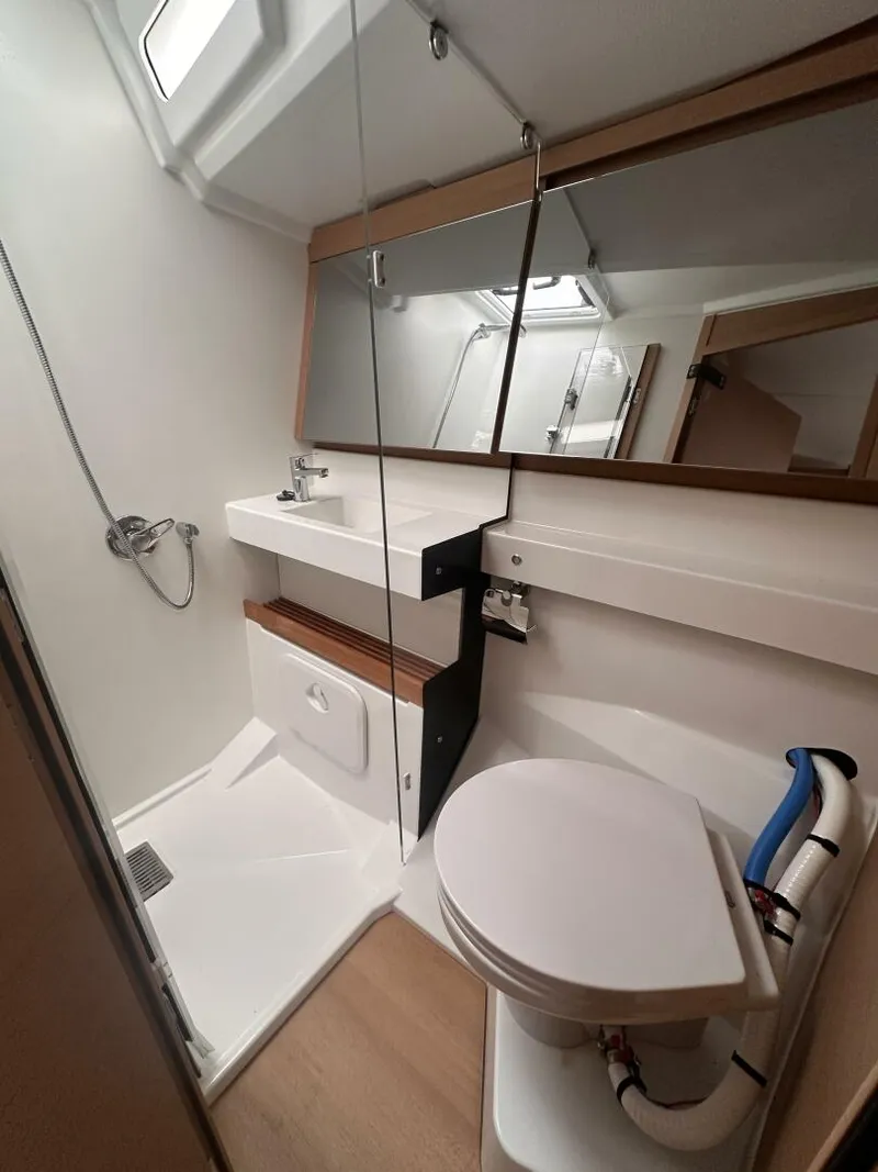 Slide: The Image of Jeanneau Sun Odyssey 440 2025 - 5726114