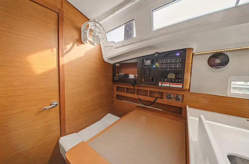 Slide: The Image of Jeanneau Sun Odyssey 410 2023 - 5911992