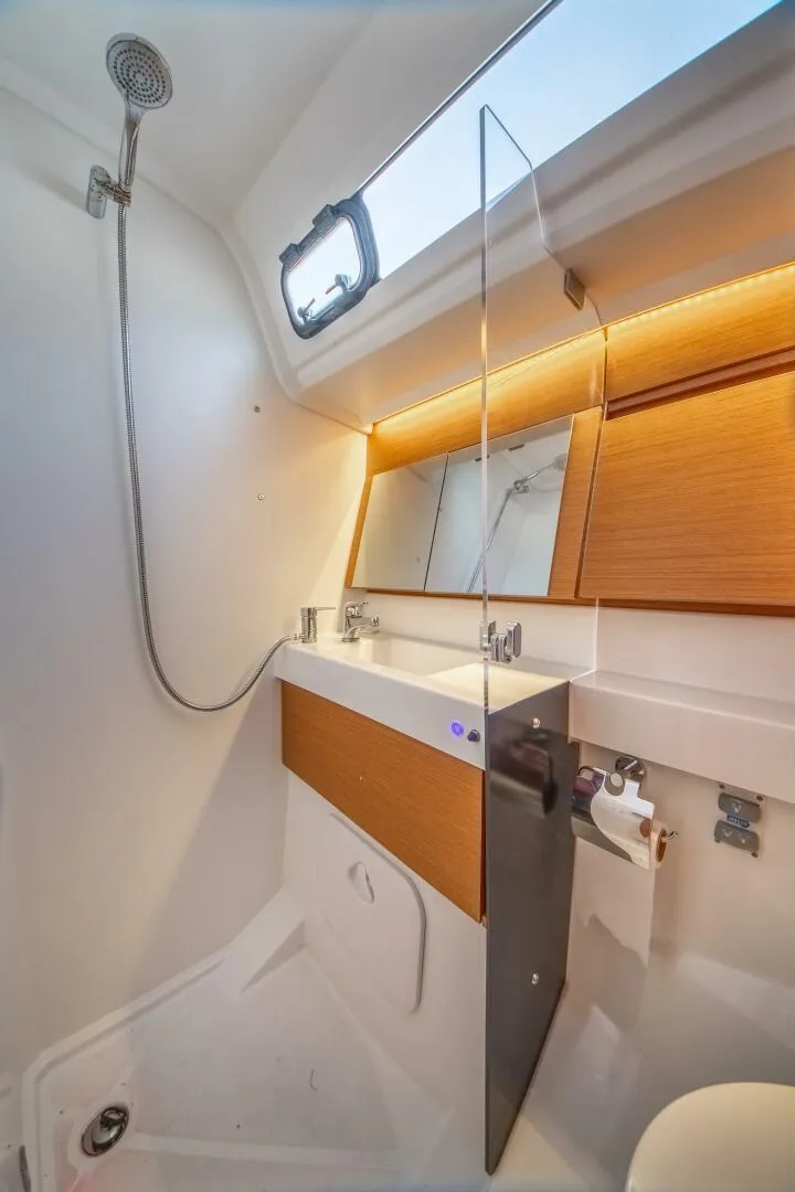 Slide: The Image of Jeanneau Sun Odyssey 410 2023 - 5912036