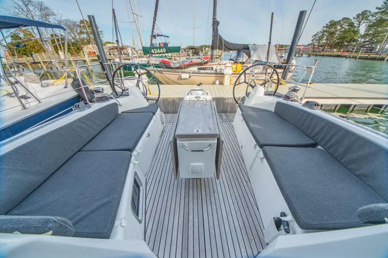 Slide: The Image of Jeanneau Sun Odyssey 410 2023 - 5912049