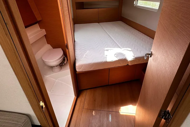 Slide: The Image of Jeanneau Sun Odyssey 410 2021 - 5124107