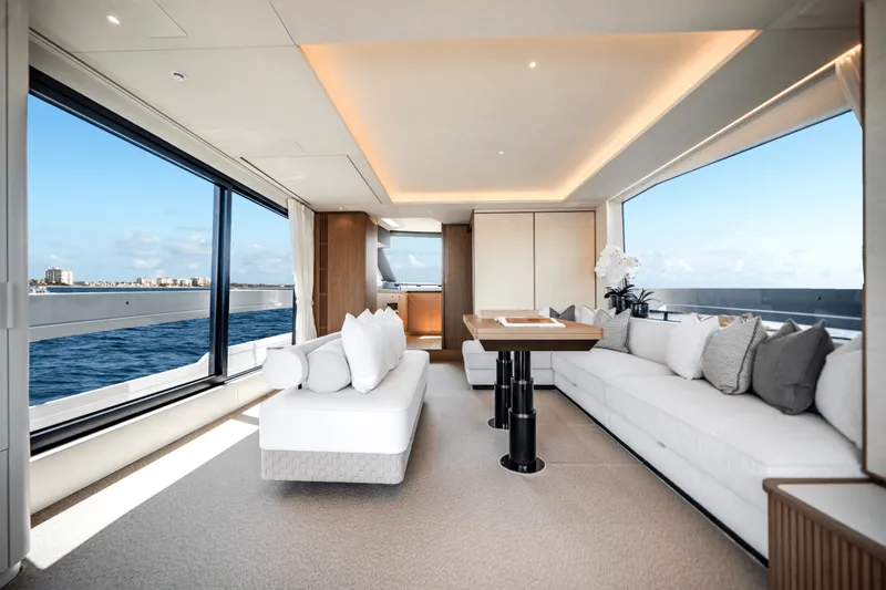 Slide: The Image of Azimut Seadeck 7 2025 - 5289389